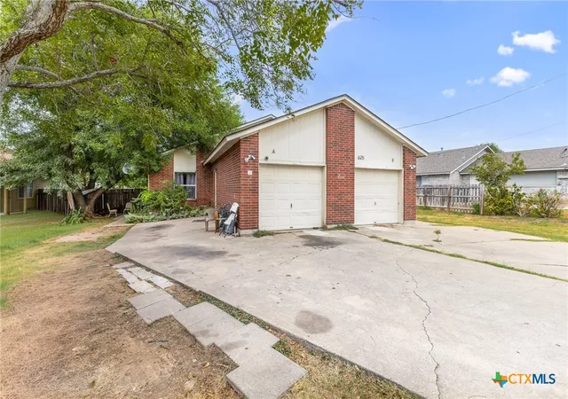 Photo 2 of Multi family home for sale at 625 Luther Dr, Georgetown, TX 78628 | MLS# 623691 | Listing updated on 2026-09-14