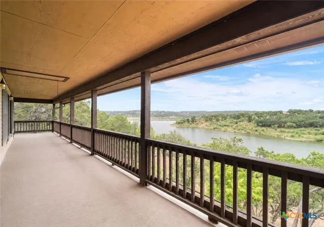 Photo 4 of Single family home for sale at 129 Jewel Ln, Spicewood, TX 78669 | MLS# 625068 | Listing updated on 2026-09-11