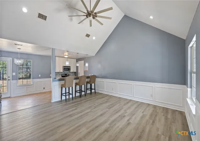 Photo 4 of Single family home for sale at 10915 S Highway 183, Lampasas, TX 76550 | MLS# 625080 | Listing updated on 2026-09-11