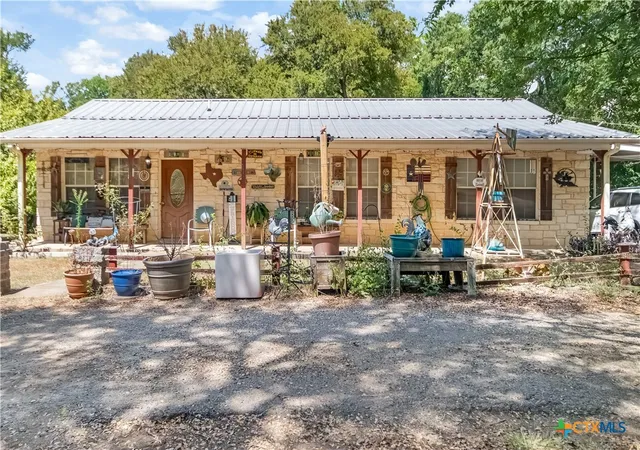 Photo 1 of Single family home for sale at 2717 Theresa Ln, Moody, TX 76557 | MLS# 625059 | Listing updated on 2026-09-11