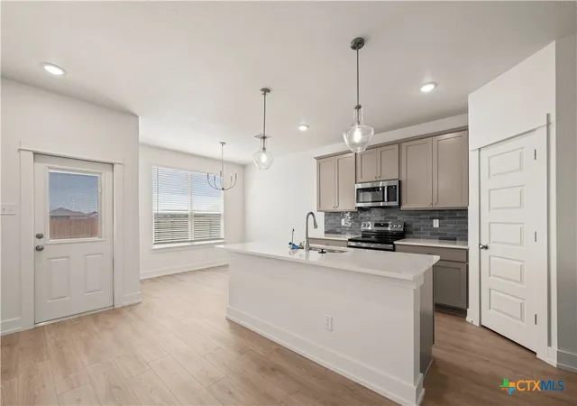 Photo 4 of Single family home for sale at 1301 Peppermint Rd, Temple, TX 76501 | MLS# 624826 | Listing updated on 2026-09-11