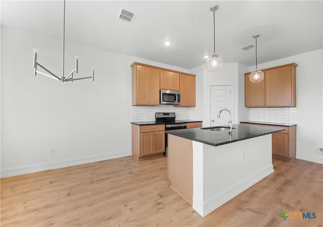 Photo 3 of Single family home for sale at 1220 Peppermint Rd, Temple, TX 76501 | MLS# 624828 | Listing updated on 2026-09-11