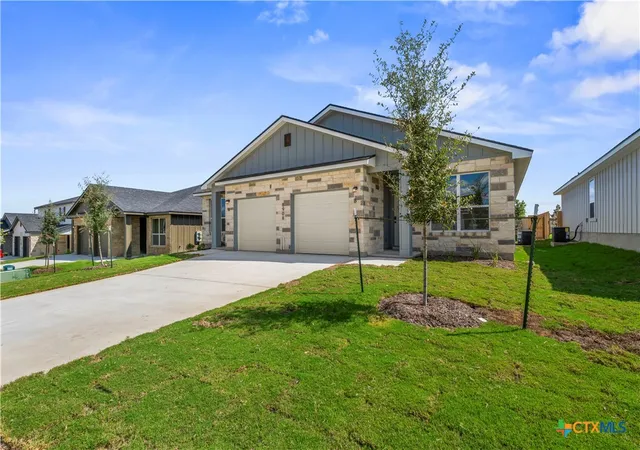 Listing Photo 4 - Condo for sale in building located at 8908 Little Leaf Mulberry Dr, Killeen, TX 76542