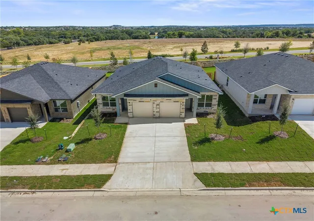 Listing Photo 5 - Condo for sale in building located at 8908 Little Leaf Mulberry Dr, Killeen, TX 76542
