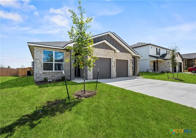 Listing Photo 3 - Condo for sale in building located at 8902 Little Leaf Mulberry Dr, Killeen, TX 76542