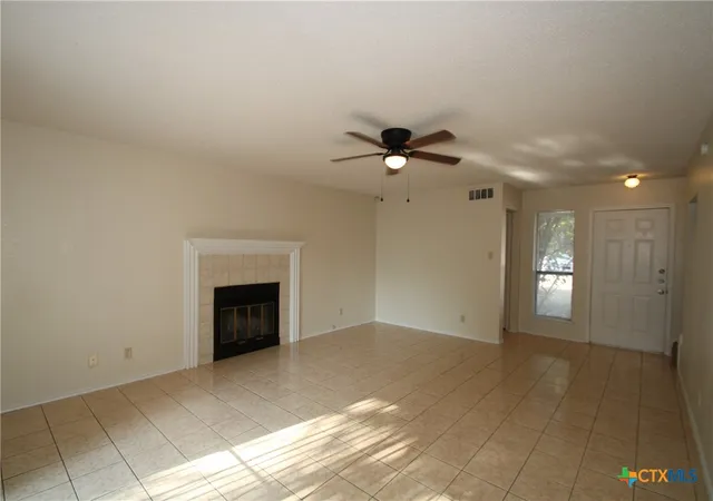 Photo 3 of Single family home for sale at 1112 Goodhue Dr, Killeen, TX 76549 | MLS# 625095 | Listing updated on 2026-09-11