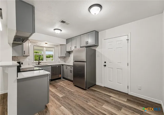 Photo 4 of Single family home for sale at 612 W Mary Jane Dr, Killeen, TX 76541 | MLS# 624856 | Listing updated on 2026-09-11