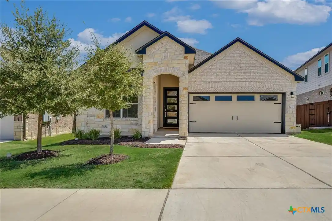 Single family home for sale at 1013 Bear Trak Loop, Georgetown, TX 78628 | MLS# 624307