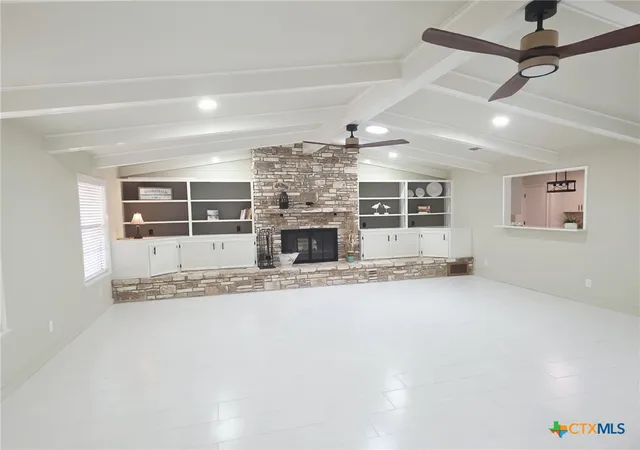 Photo 10 of Single family home for sale at 124 Creekview Dr, Canyon Lake, TX 78133 | MLS# 625004 | Listing updated on 2026-09-11