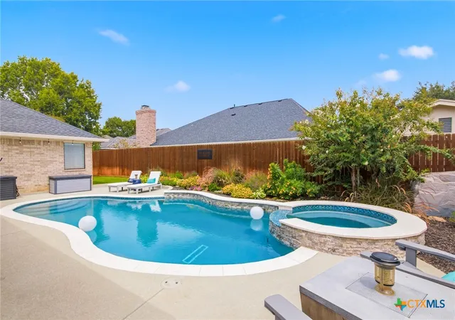 Photo 2 of Single family home for sale at 508 Cherrystone Cir, Victoria, TX 77904 | MLS# 625058 | Listing updated on 2026-09-14