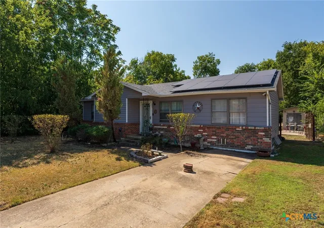 Photo 2 of Single family home for sale at 403 W Ave F, Copperas Cove, TX 76522 | MLS# 624879 | Listing updated on 2026-09-14