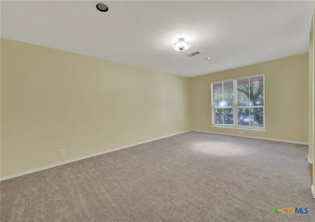 Photo 3 of Single family home for sale at 204 Falcon Ridge Dr, New Braunfels, TX 78130 | MLS# 625063 | Listing updated on 2026-09-12