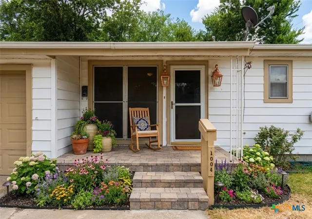 Photo 2 of Single family home for sale at 1004 S 2nd Street, Killeen, TX 76541 | MLS# 625125 | Listing updated on 2026-09-18