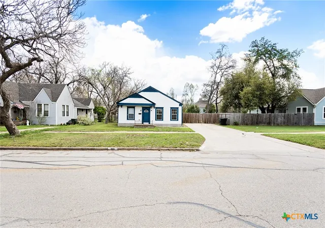 Photo 3 of Single family home for sale at 905 N 9th Street, Temple, TX 76501 | MLS# 625136 | Listing updated on 2026-09-13