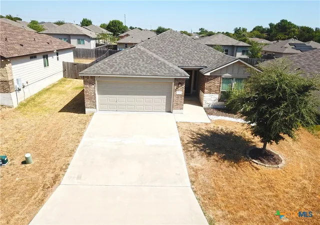 Photo 1 of Single family home for sale at 2214 Petersburg Ln, Temple, TX 76504 | MLS# 624440 | Listing updated on 2026-09-29