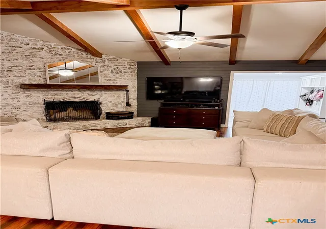 Photo 3 of Single family home for sale at 212 S 4th Street, Stockdale, TX 78160 | MLS# 625183 | Listing updated on 2026-09-14