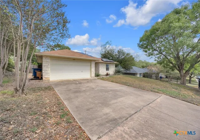 Photo 1 of Single family home for sale at 8300 Red Willow Dr, Austin, TX 78736 | MLS# 624995 | Listing updated on 2026-09-15