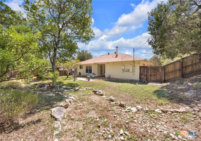 Photo 4 of Single family home for sale at 8300 Red Willow Dr, Austin, TX 78736 | MLS# 624995 | Listing updated on 2026-09-15