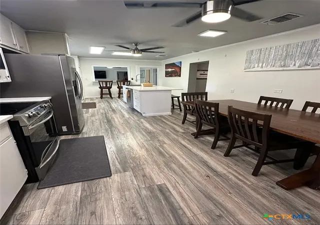 Photo 3 of Single family home for sale at 509 Reiley Rd, Seguin, TX 78155 | MLS# 625077 | Listing updated on 2026-09-29