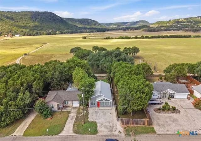 Photo 1 of Single family home for sale at 464 Pecan Row, New Braunfels, TX 78132 | MLS# 624848 | Listing updated on 2026-09-14