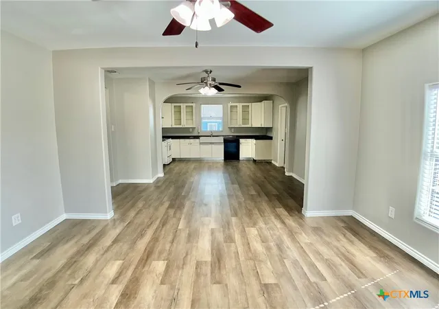 Photo 2 of Single family home for sale at 807 Pine St, Victoria, TX 77901 | MLS# 625212 | Listing updated on 2026-09-15
