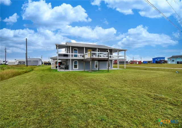 Photo 3 of Single family home for sale at 965 Porpoise Dr, Palacios, TX 77465 | MLS# 625274 | Listing updated on 2026-09-15