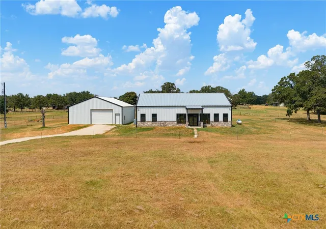 Photo 2 of Single family home for sale at 16905 Fm 112, Thrall, TX 76578 | MLS# 625294 | Listing updated on 2026-09-16