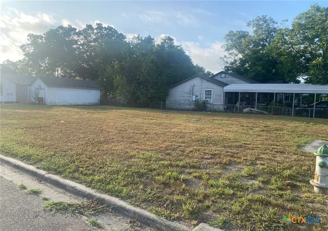 Photo 2 of Land for sale at 808 N Jecker St, Victoria, TX 77901 | MLS# 625179 | Listing updated on 2026-09-15