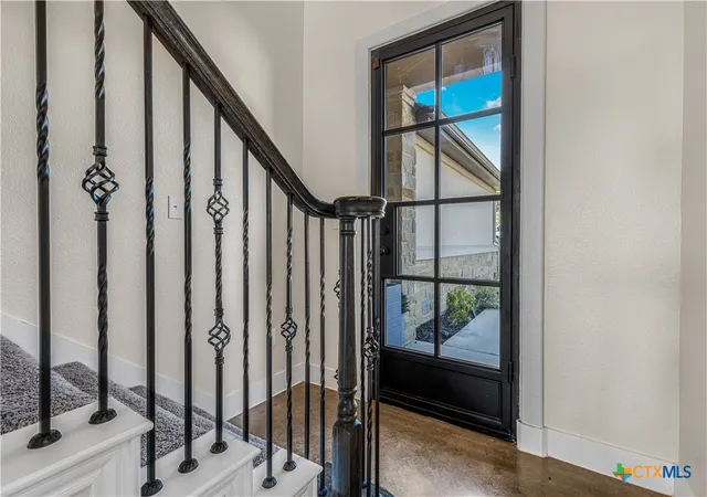 Photo 4 of Single family home for sale at 1018 Saddle Blf Dr, Salado, TX 76571 | MLS# 624561 | Listing updated on 2026-09-15
