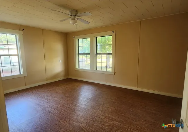 Photo 3 of Single family home for sale at 107 E Saint Mary St, Runge, TX 78151 | MLS# 625330 | Listing updated on 2026-10-07