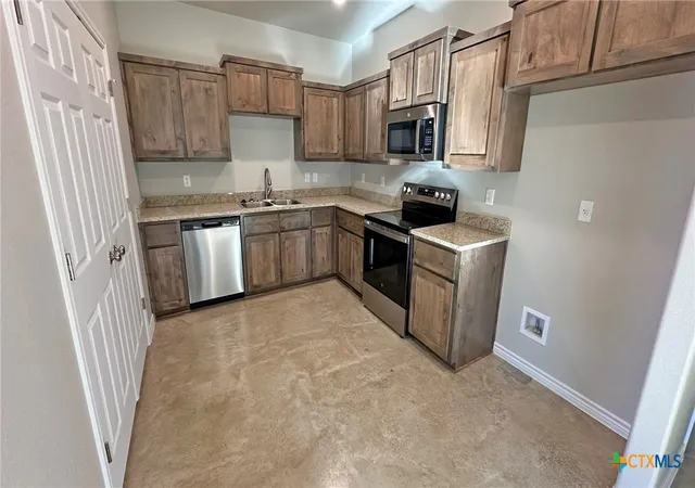 Photo 3 of Multi family home for sale at 218 Leon Ln, Copperas Cove, TX 76522 | MLS# 625335 | Listing updated on 2026-09-15