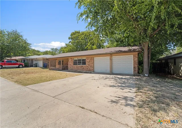 Photo 2 of Single family home for sale at 206 Cottonwood Dr, Copperas Cove, TX 76522 | MLS# 625199 | Listing updated on 2026-09-15