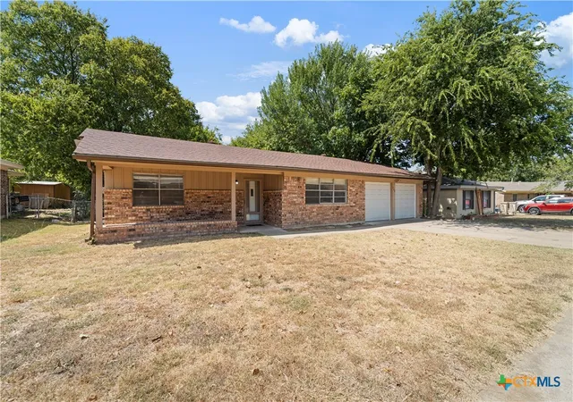Photo 3 of Single family home for sale at 206 Cottonwood Dr, Copperas Cove, TX 76522 | MLS# 625199 | Listing updated on 2026-09-15