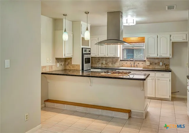 Photo 3 of Single family home for sale at 607 Bedivere Dr, Victoria, TX 77904 | MLS# 625369 | Listing updated on 2026-10-03