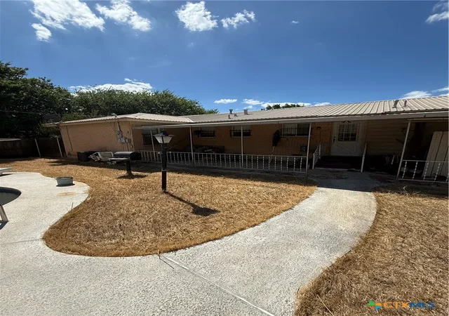 Photo 3 of Single family home for sale at 711 S 3rd Street, Copperas Cove, TX 76522 | MLS# 625364 | Listing updated on 2026-09-17