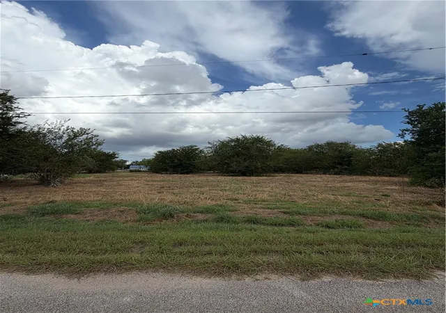 Photo 1 of Land for sale at 502 E Houston St, Edna, TX 77957 | MLS# 625005 | Listing updated on 2026-09-15