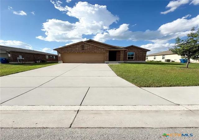 Photo 3 of Single family home for sale at 1619 Wedgewood Trl, Lockhart, TX 78644 | MLS# 625145 | Listing updated on 2026-09-29