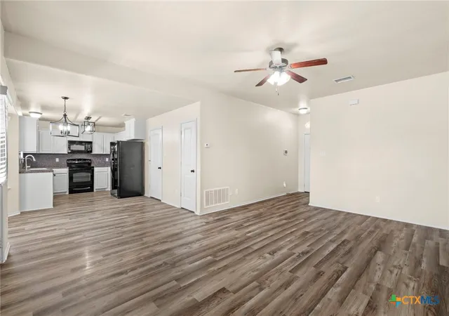 Photo 4 of Single family home for sale at 2602 Coal Oil Dr, Killeen, TX 76549 | MLS# 625178 | Listing updated on 2026-09-16