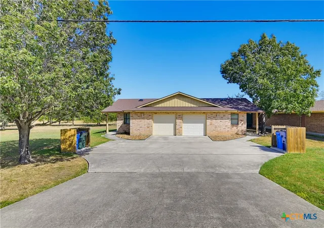 Photo 1 of Multi family home for sale at 16615 Fm 725, Seguin, TX 78155 | MLS# 625163 | Listing updated on 2026-09-16