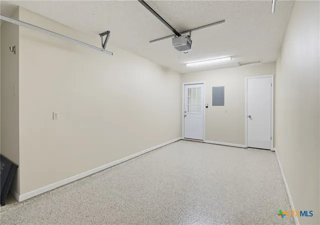 Listing Photo 5 - Condo for sale in building located at 16615 Fm 725, Seguin, TX 78155