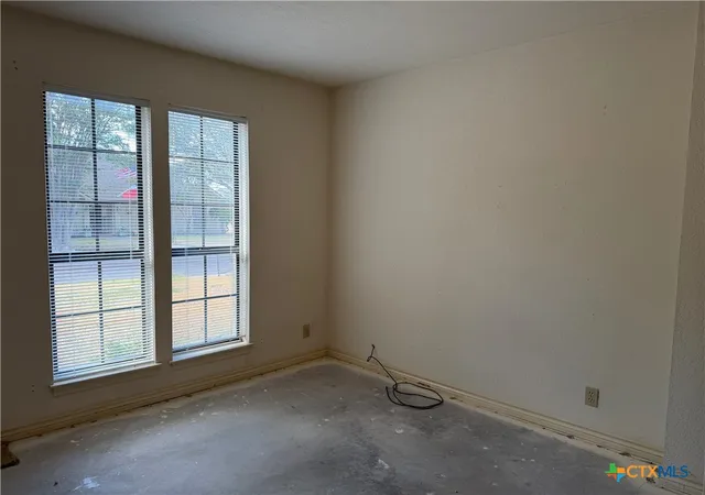 Photo 4 of Single family home for sale at 4405 Stagecoach Trl, Temple, TX 76502 | MLS# 625402 | Listing updated on 2026-09-16