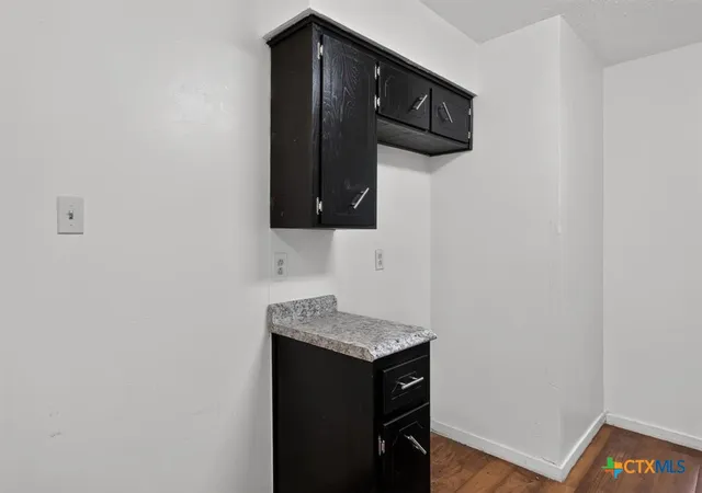 Listing Photo 5 - Condo for sale in building located at 914 Travis Ln, Harker Heights, TX 76548