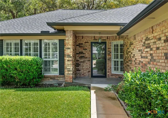 Photo 3 of Single family home for sale at 3301 Pecan Valley Dr, Temple, TX 76502 | MLS# 624768 | Listing updated on 2026-10-01