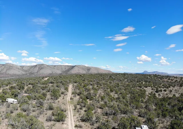 Photo 2 of Land for sale at 29399 W Stagecoach Ln #853, Seligman, AZ 86337 | MLS# 6963477 | Listing updated on 2026-09-10