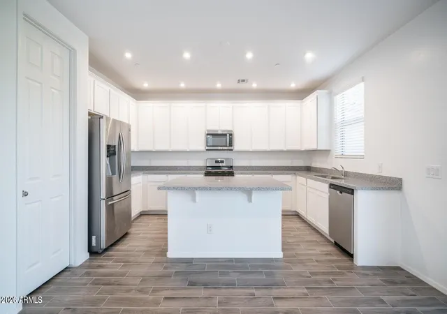 Photo 4 of Single family home for sale at 13370 W Eagle Feather Rd, Peoria, AZ 85383 | MLS# 6968020 | Listing updated on 2026-09-02