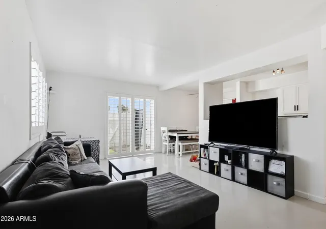 Photo 4 of Townhouse for sale at 1500 W Rio Salado Pkwy #28, Mesa, AZ 85201 | MLS# 6976196 | Listing updated on 2026-09-21