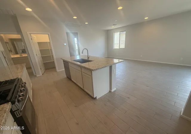 Photo 4 of Single family home for sale at 46850 W Crescent Moon Dr, Maricopa, AZ 85139 | MLS# 6974445 | Listing updated on 2026-10-02