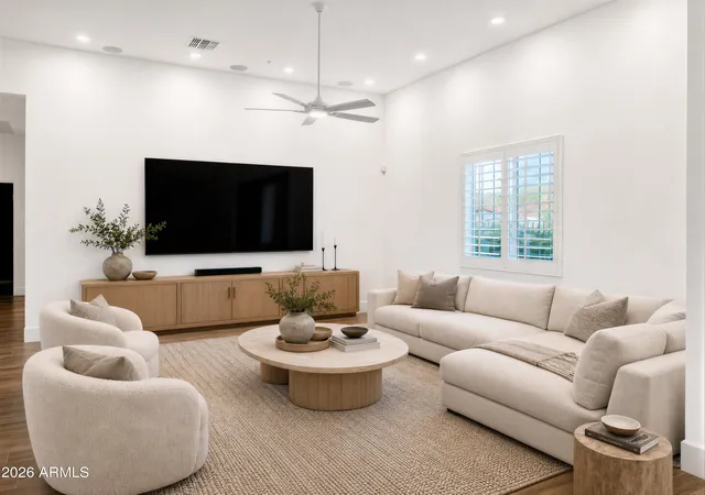 Photo 4 of Townhouse for sale at 8974 N 8th Lane, Phoenix, AZ 85021 | MLS# 7000852 | Listing updated on 2026-09-10