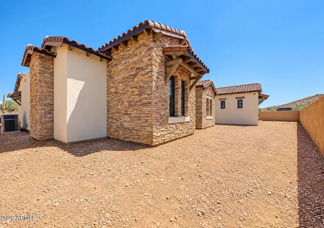 Photo 2 of Single family home for sale at 6431 E Flatiron Loop, Gold Canyon, AZ 85118 | MLS# 7015298 | Listing updated on 2026-09-17