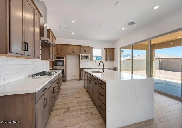 Photo 3 of Sale Pending at 821 W J Waltz Way, Apache Junction, AZ 85120 | MLS# 7014090 | Listing updated on 2026-09-11